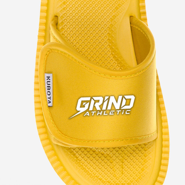 Klapki Kubota® x Grind Athletic