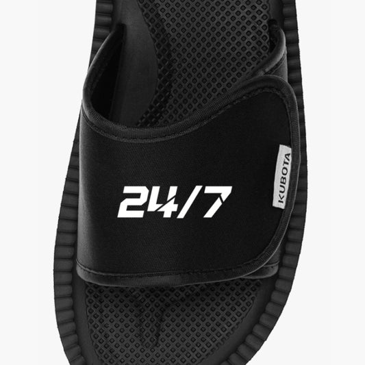 Klapki Kubota® x Grind Athletic